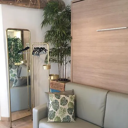 Du Pecheur A A 10 Metres Du Port Cassis